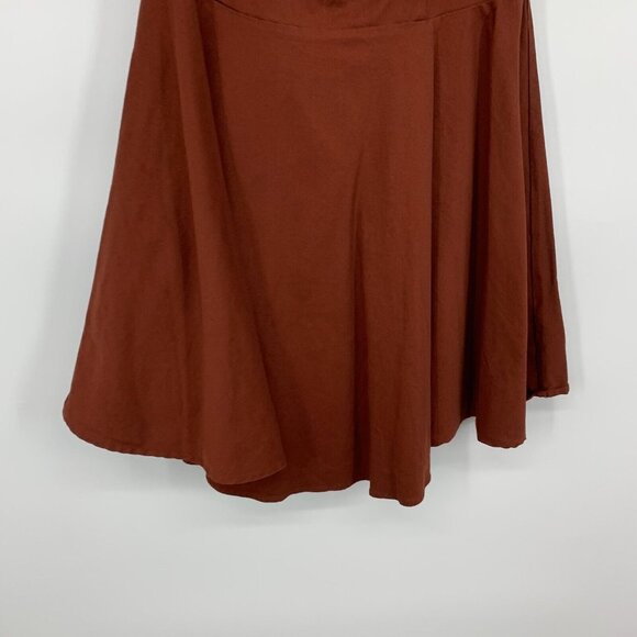 Fashion To Figure Dress Rust Brown V Neck Puff Short Sleeve - Picture 4 of 10